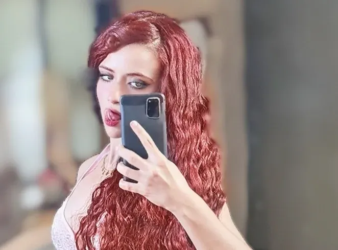 Captura del perfil de Bella Duenas en OnlyFans